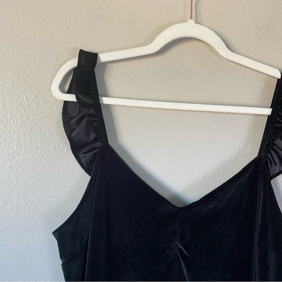 The Nines by Hatch Velvet Jumpsuit - Picture 5 of 10